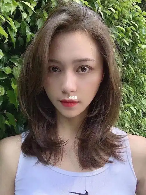 法式轻雅锁骨发