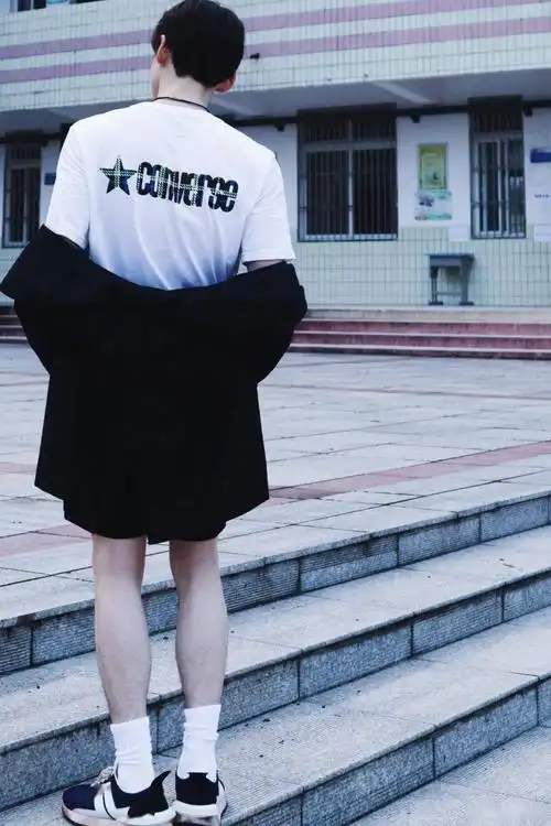 白敬亭拍照怎么能这么好看!_镜头_示范_背影