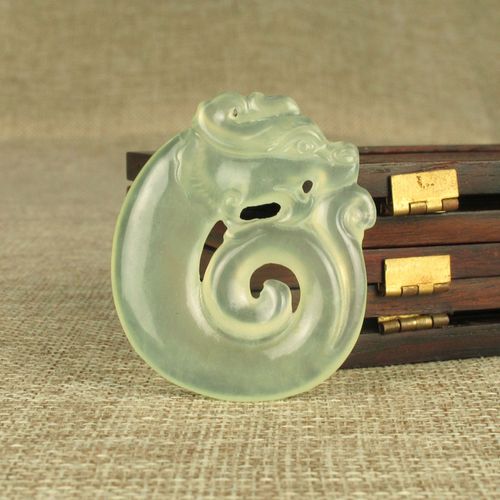 天然玉石车挂件饰品 岫玉挂件仿古龙平安锁男女车饰品装饰车挂玉