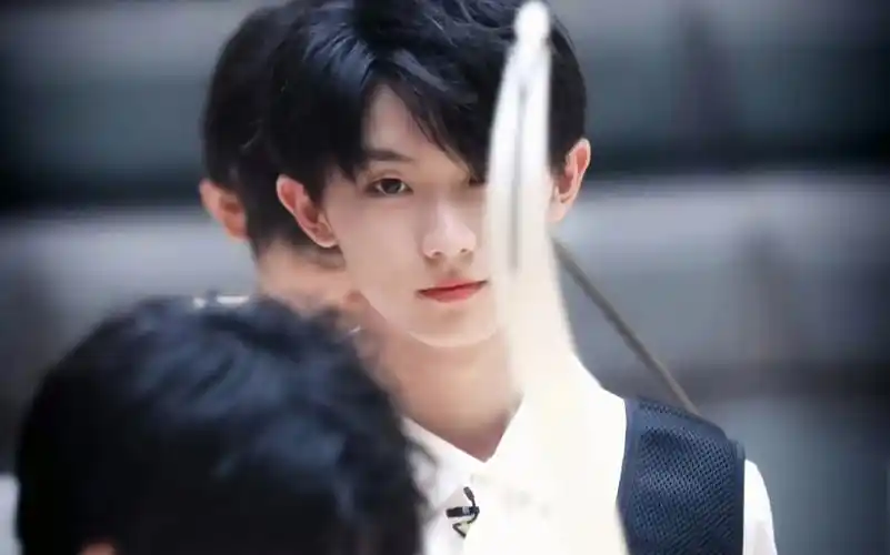 马嘉祺|"小茄咪的呆毛都要没有了"