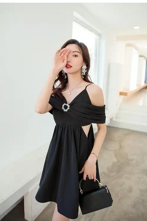 一字肩性感连衣裙黑色小礼服抹胸露肩露背露腰a字吊带蓬蓬公主裙
