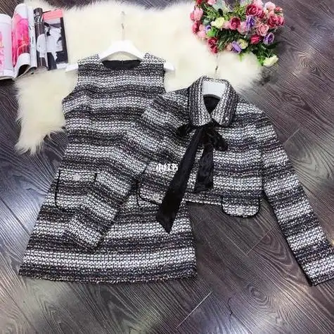 小香风套装香奈儿怎么样小香风时尚买手上衣显瘦减龄短裙