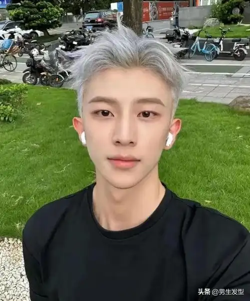 "头发粗硬"的男生别乱剪发型,试试这3款,干净硬朗又帅气