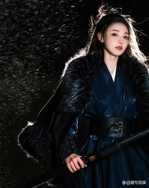 看他这些年出圈的影视剧,从《大唐荣耀》,《天乩之白蛇传说》,《锦衣