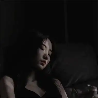 黑色系女生头像霸气高冷 霸气黑色头像女生冷酷