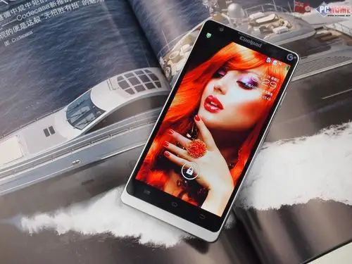 双核5寸高清机酷派8720外观图文简介