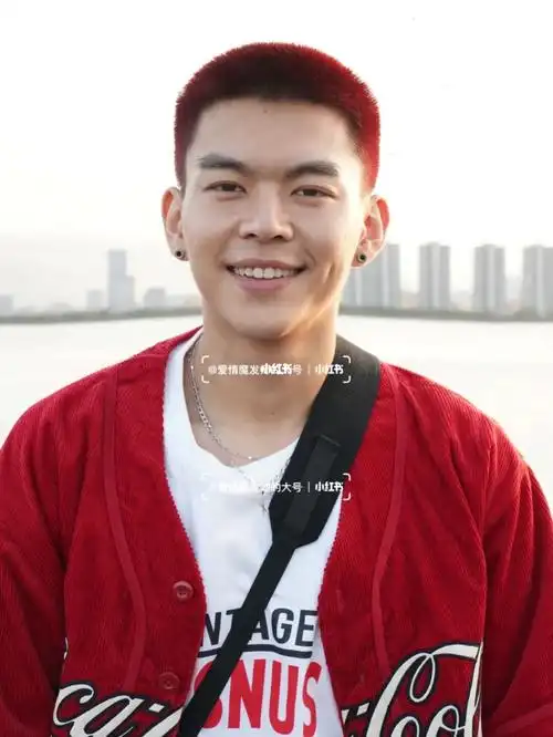 男生寸头必染发色