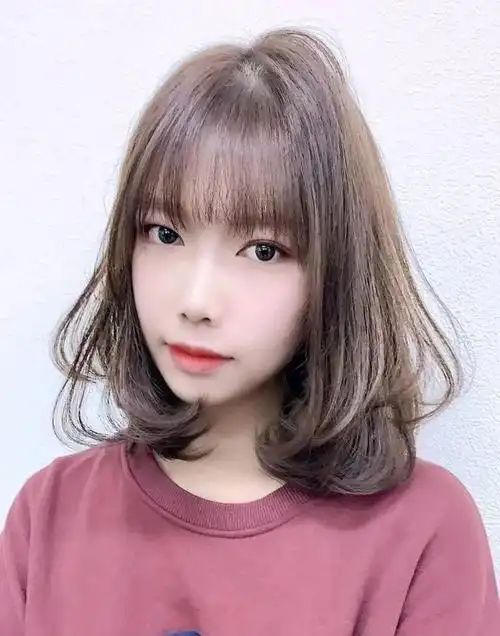 发型2020流行不长不短发型