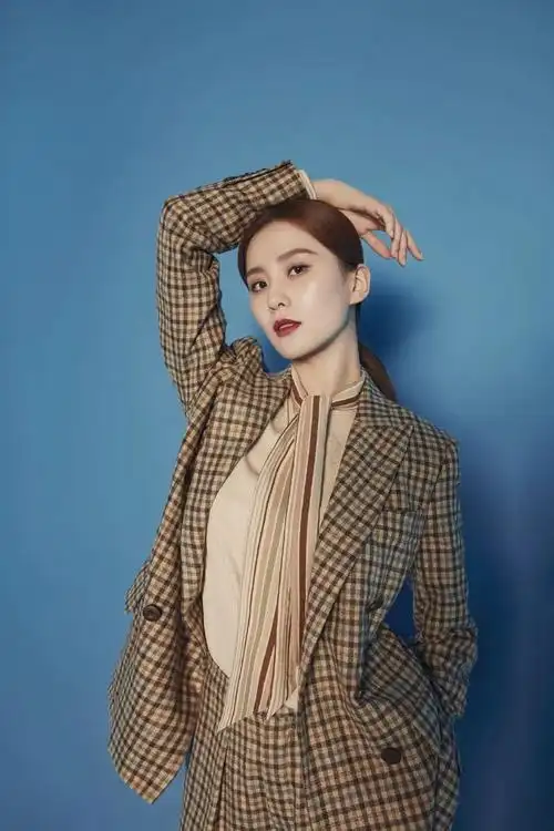 流金岁月里刘诗诗穿着跟她人一样舒服养眼