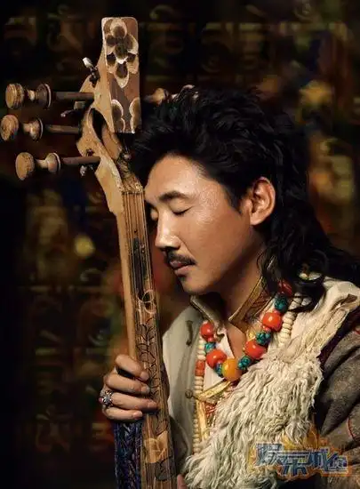 专辑  一张 简介:暌违歌坛的八年的时间里,容中尔甲走遍西藏