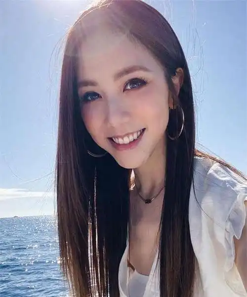 有种"大换血"叫邓紫棋分手,前男友林宥嘉没变化,她像脱胎换骨