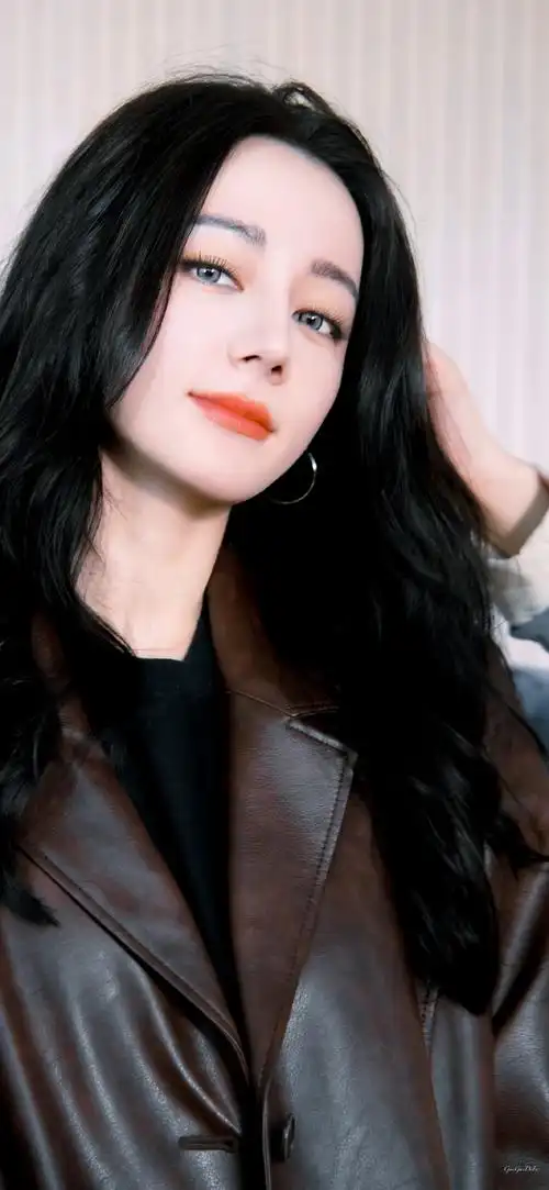 迪丽热巴聂九罗