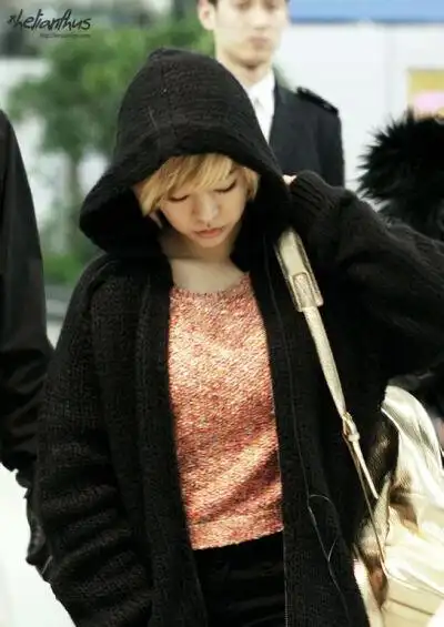 少女时代街拍 机场时尚 sunny李顺圭【转自少女时代吧】