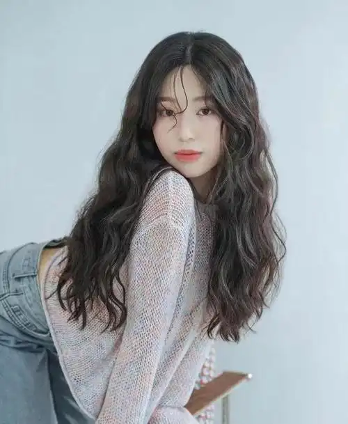 大饼脸适合的发型,适合中年女性大饼脸的发型(大饼脸也能很好驾驭的