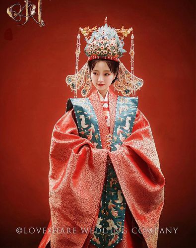 古代婚嫁新娘嫁衣结婚花嫁中式古装凤冠霞帔男女定制已售5￥869券后价