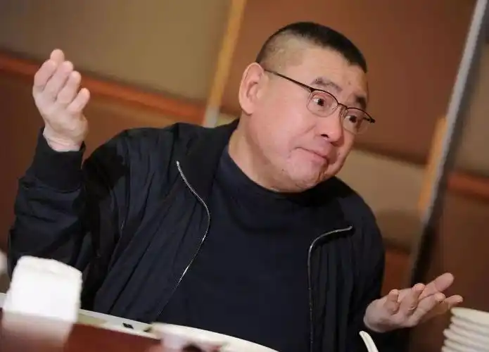 69岁刘銮雄不爱美人爱收藏,卖画一幅狂赚2亿,号称顶级收藏家