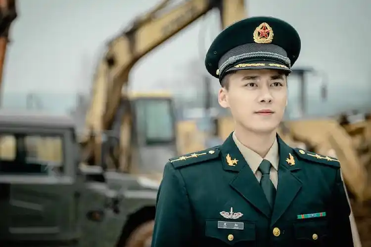 李易峰号手就位夏拙