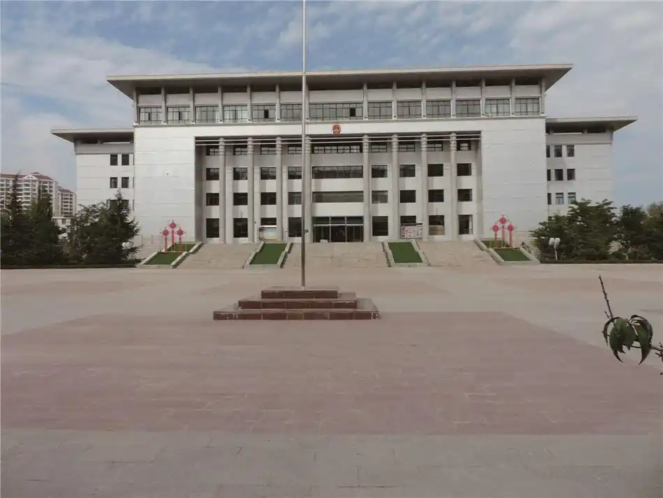 民和县县政府办公大楼