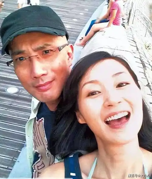 "香港第一美腿"万绮雯:还好没有嫁给甄子丹,最终收获幸福_翁虹_工作