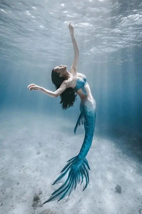 母其弥雅化身鲛人公主 神幻又不失情怀|美人鱼|神秘|尾鳍_网易娱乐