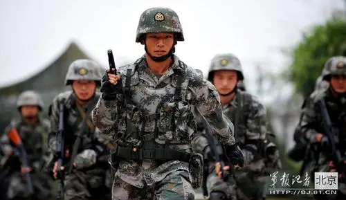 军媒发布解放军硬汉猛照(高清组图)