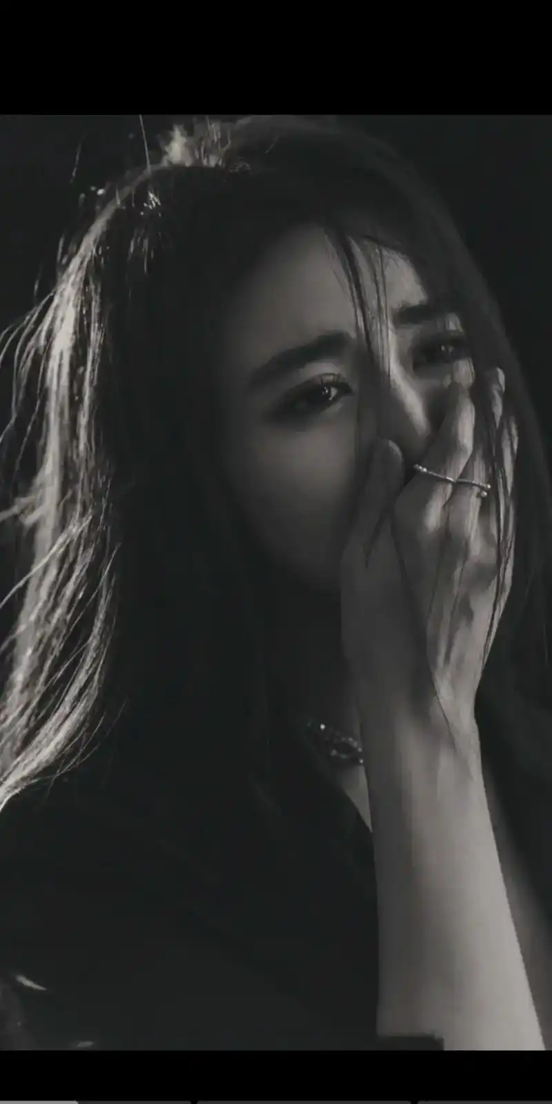 一个没有依靠的女人,会逐渐封闭自己的心,一个孤独的女人,会封 - 抖音