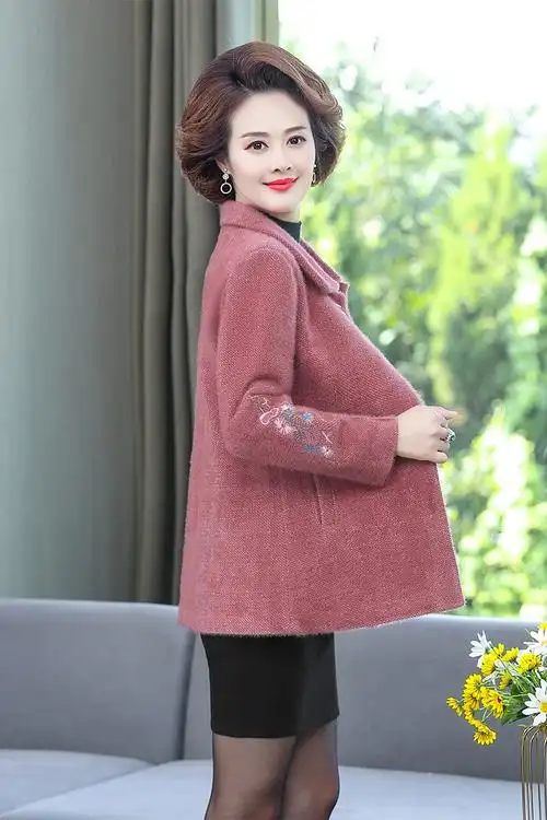 2021新款春装妈妈外套女秋冬中老年金水貂绒外衣女中年冬装上衣服