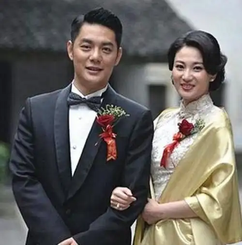 "最美军花"侯梦莎,曾把吴京撂倒一战成名,35岁嫁同行生活幸福