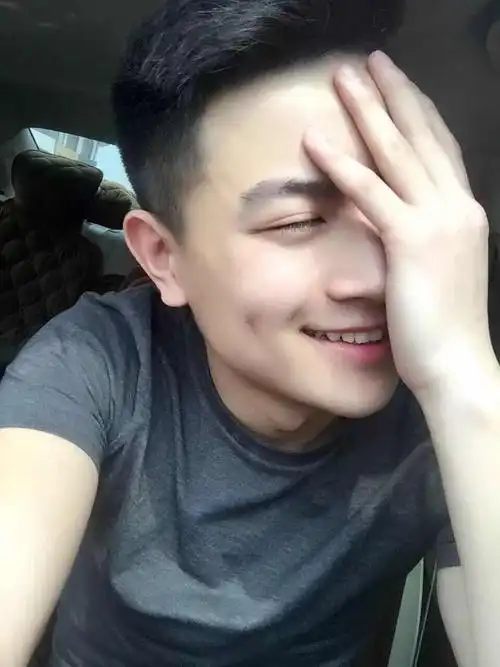 【帅男秀场】刘诺24岁天蝎座空乘