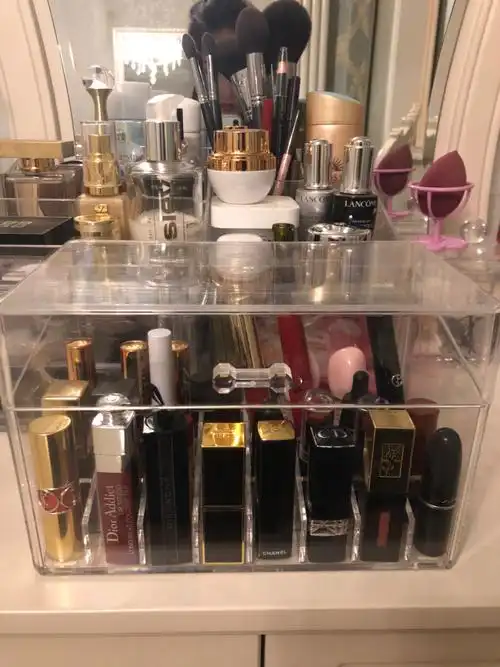 抽屉什么的,才能放更梳妆台化妆品图片真实梳妆台护肤品照片真实梳妆