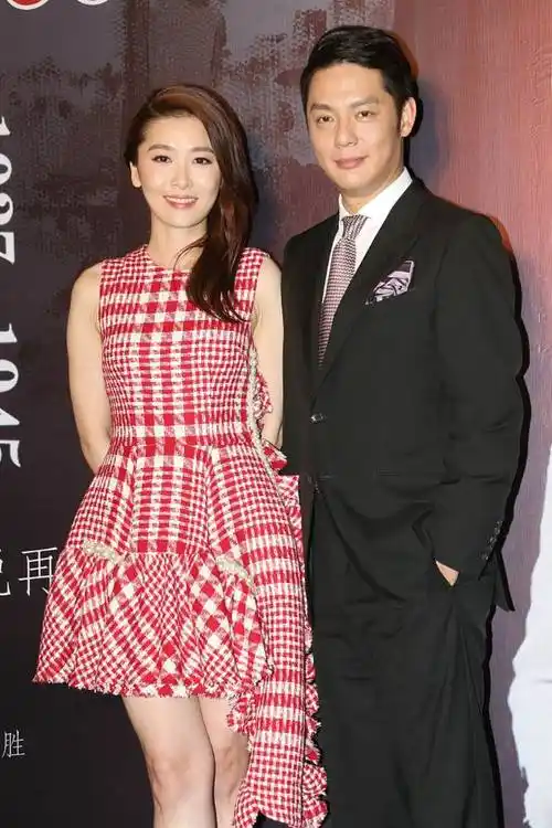 两对神秘夫妻同框,周丽淇傅程鹏笑得甜蜜,王浩信陈自瑶罕见合体_腾讯