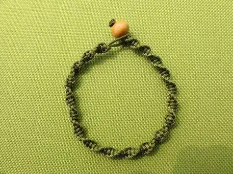 新年里编织一根独一无二的手链给自己一个祝福附编绳教程