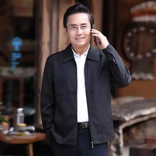 中年男士高档2020爸爸装外套新款中老年人宽松翻领开衫外衣帅气爸爸装
