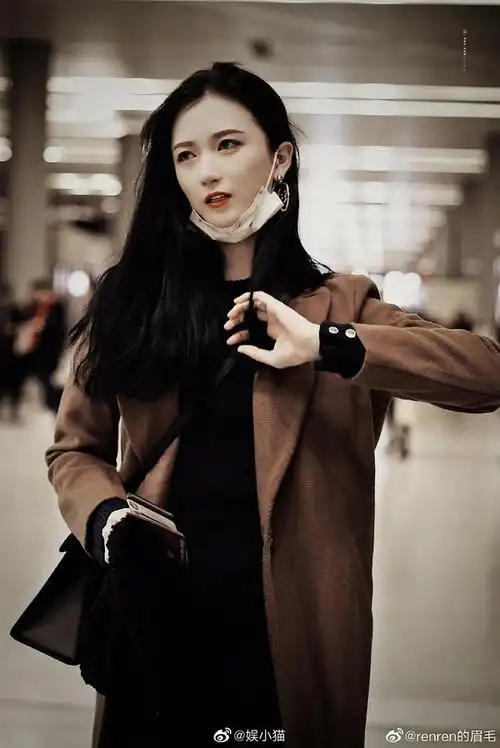 吴哲晗侧脸真绝