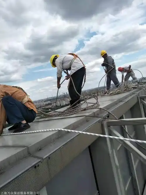 上海蜘蛛人吊绳外墙做防水补漏
