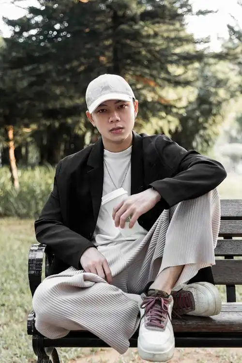 公园长椅人像写真男生版