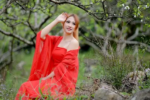初春,红色的_人像_poco摄影,美女.模特.英雄