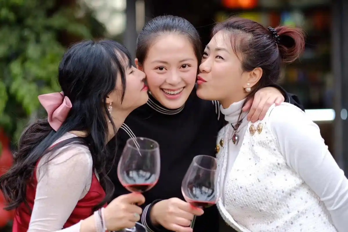 我拍到的王力可的照片,竟然忘记发出来! 对!