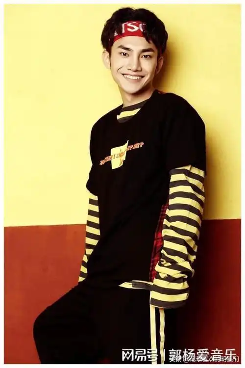 95后青年男演员:蒋龙阳光帅气十足,演技还不错,学霸一枚!