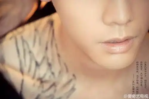 《老九门》张大佛爷身上纹身是一笔一笔画出来的,膜拜了!