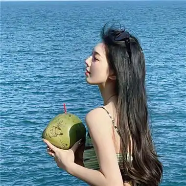 女生头像频道提供更多与很罕见,好看不腻,温柔相关的头像图片挑选下载