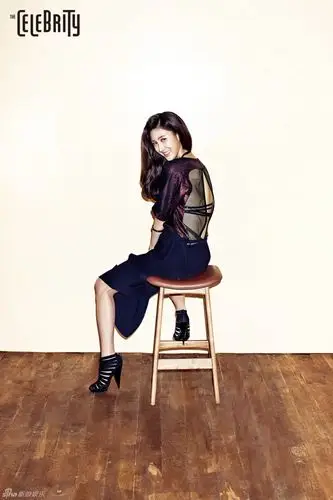 高清组图:韩星李秀景拍时尚写真化身春之少女_高清图集_新浪网