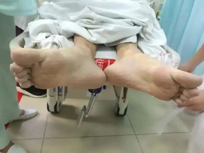 16岁的孩子猝死在了我面前