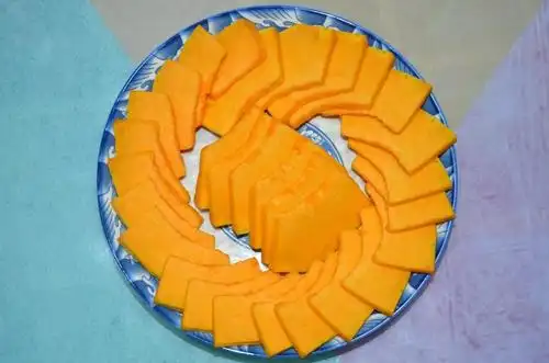 蒸南瓜没档次?从摆盘到特制做法,教你吃出五星级味道!