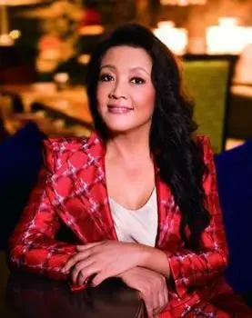 从身价过亿女企业家到如今直播带货64岁张兰经历了什么