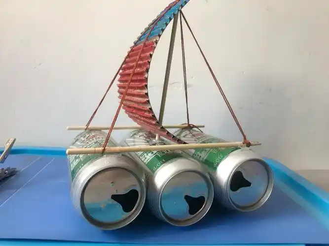 未来从梦想起步 发展从创新开始——铁厂中心小学小发明,小制作展评