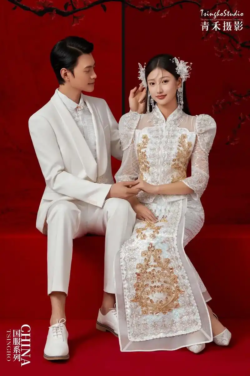 被长辈们夸爆的75室内中式秀禾婚纱照96.