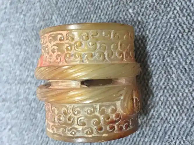 战汉和田玉蛟龙扳指