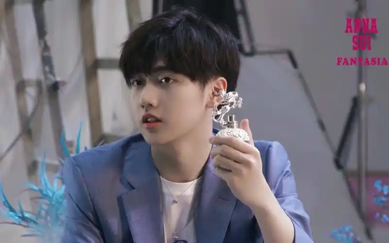 【焉栩嘉】理想型初恋,与你美丽邂逅～安娜苏香氛甜蜜来袭