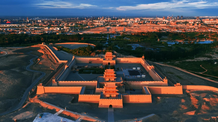 d5:敦煌—莫高窟—鸣沙山月牙泉—沙洲夜市